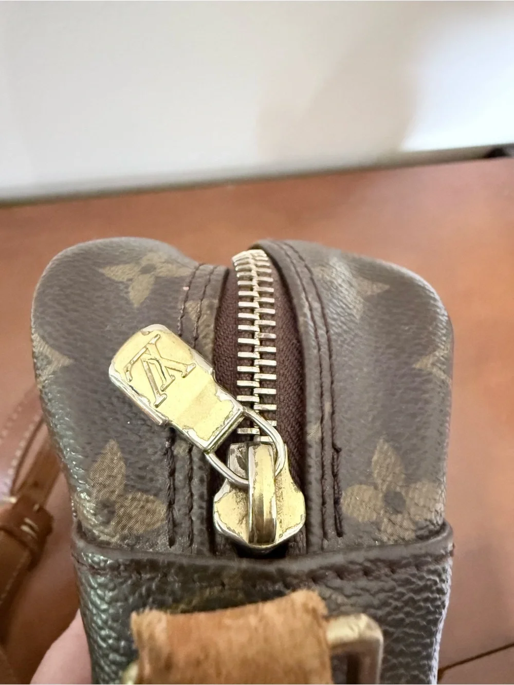Vintage Authentic Louis Vuitton Monogram Trocadero 23 Canvas Leather Shoulder